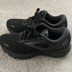 Brooks Ghost 14 Women’s Black and Gray Running Shoes